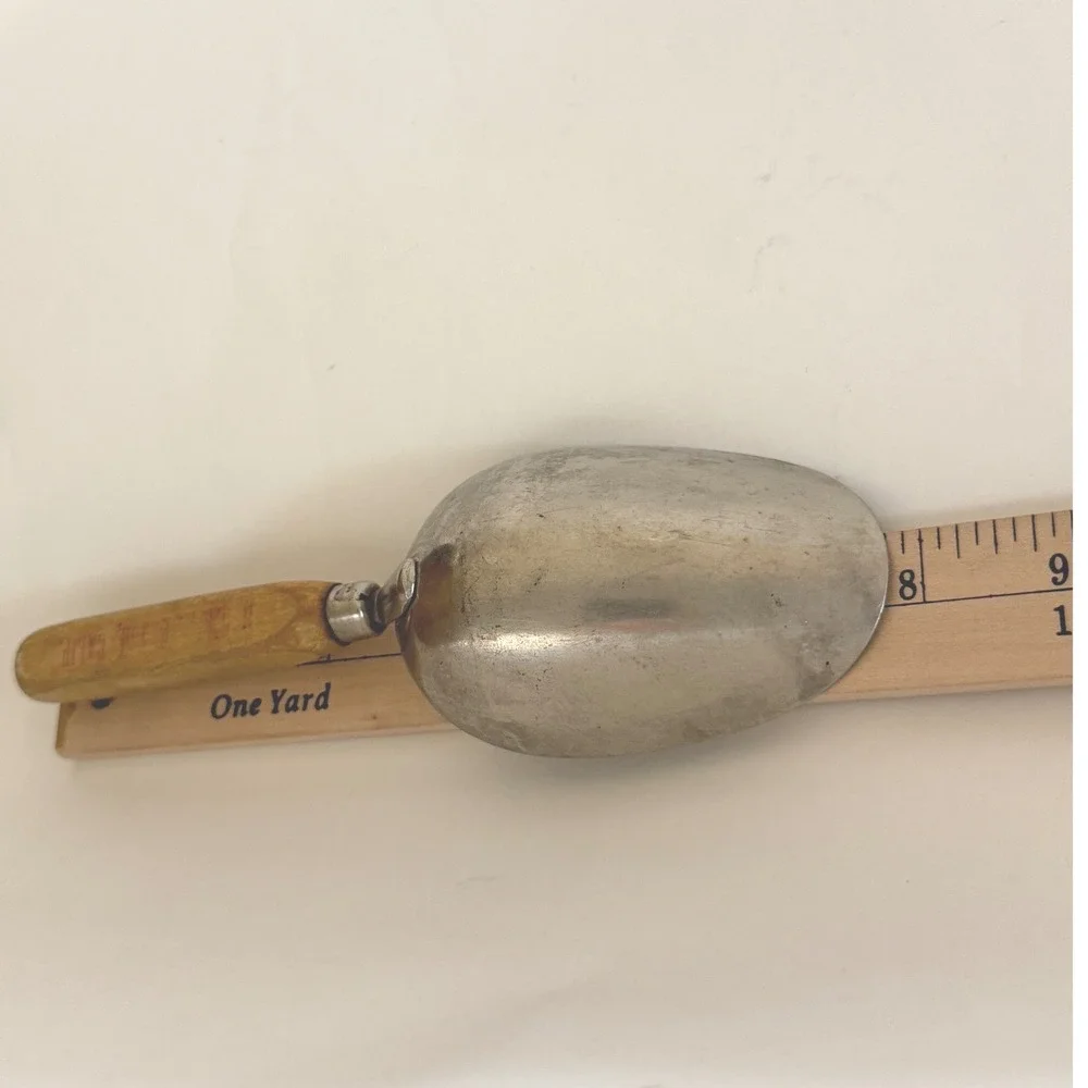 Vintage A&S 1/4‎ Cup Aluminum Scoop Wood Handle Advertising Palos Verdes CA